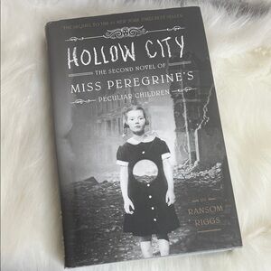 Hollow City by - Black and White Hardcover
